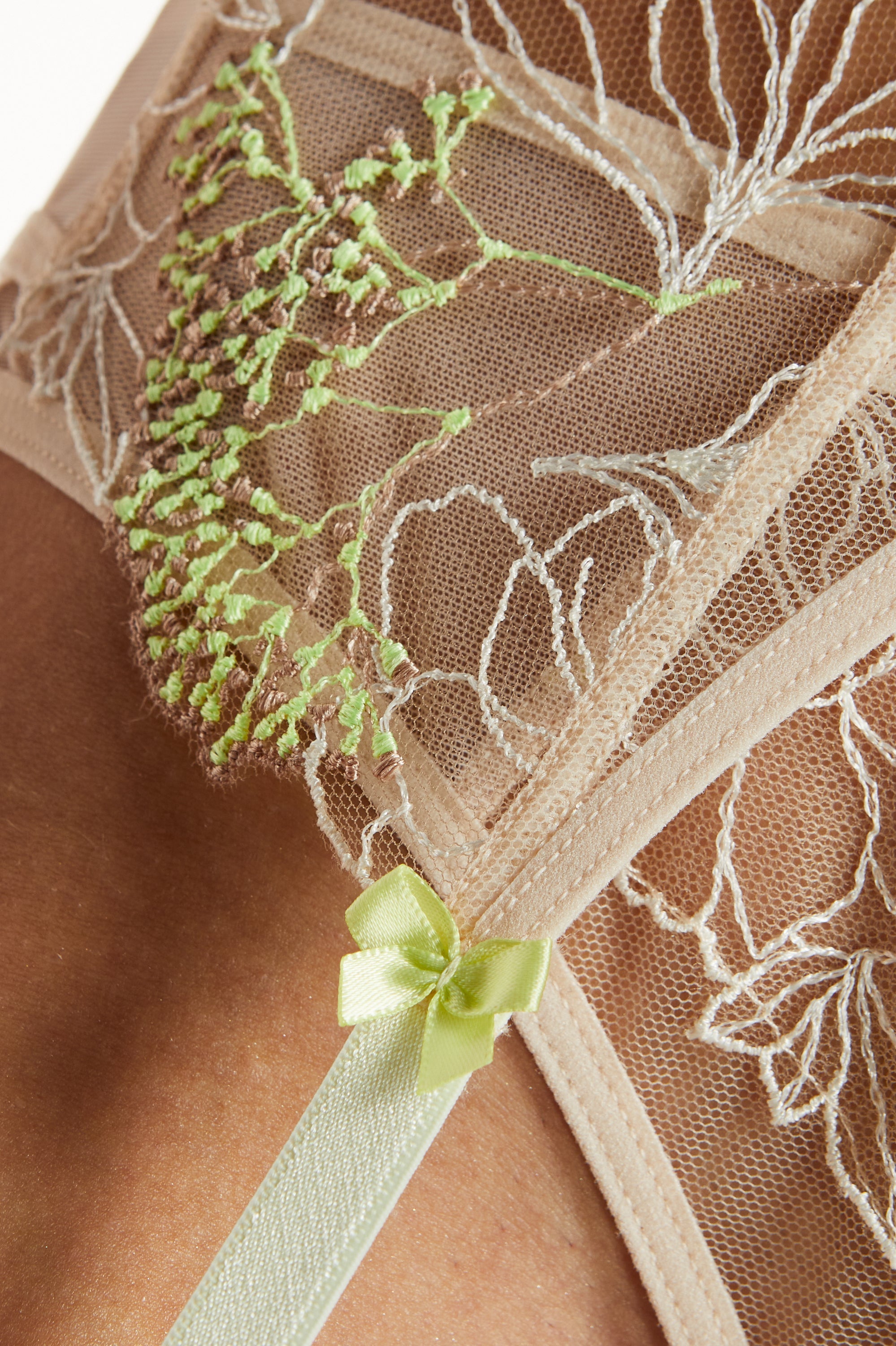 Gorteks Soleil Sheer Mesh Embroidered Garter Belt — view 3